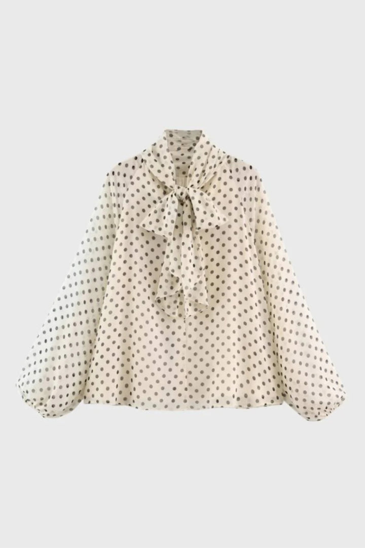 Blus för kvinnor med prickar och lavallièrekrage | Romantisk elegans