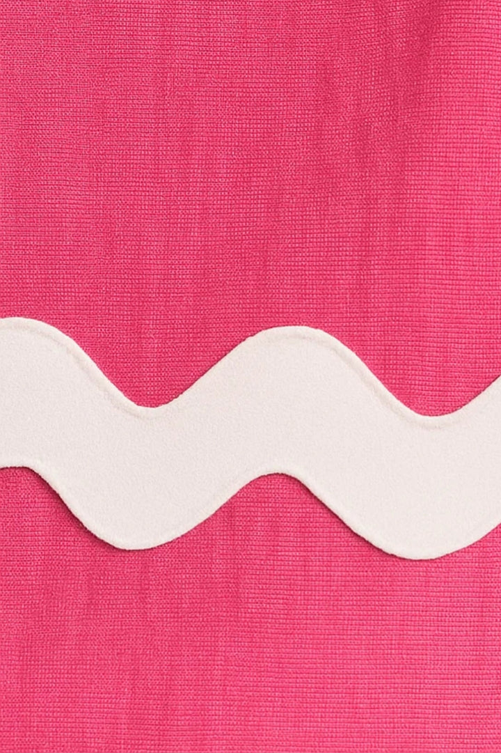 Damklänning | Kvinnlig, flödande vardagsstil | Sommarens måste-ha