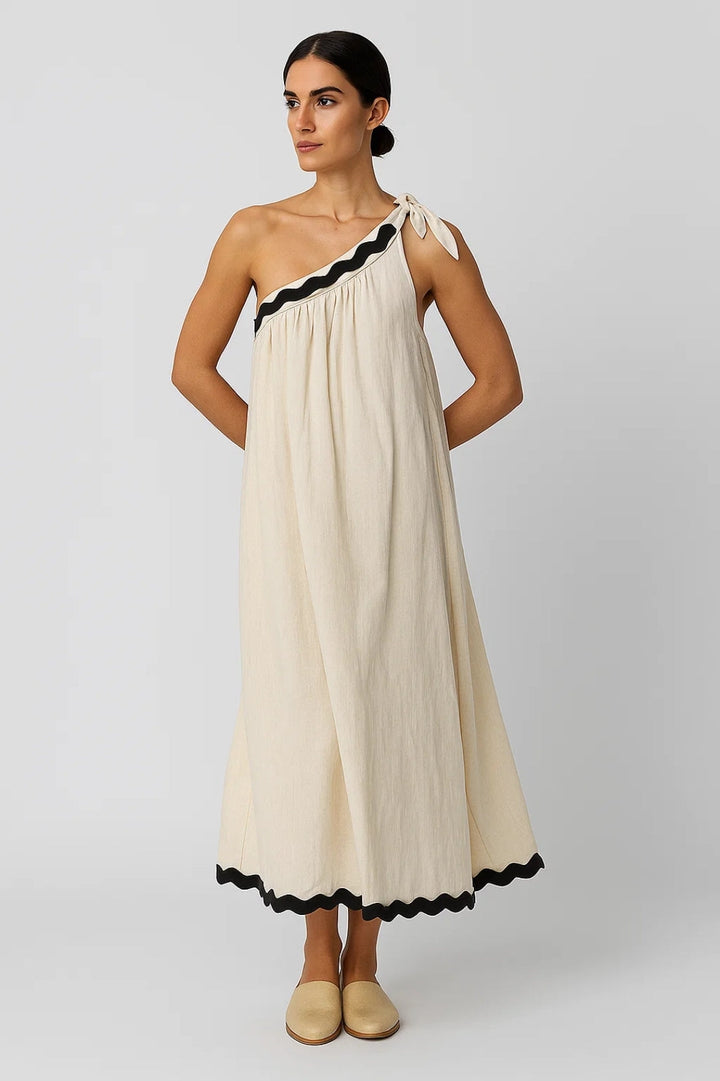 Damklänning | Midilängd | Boho | Kontrastkant för sommaren