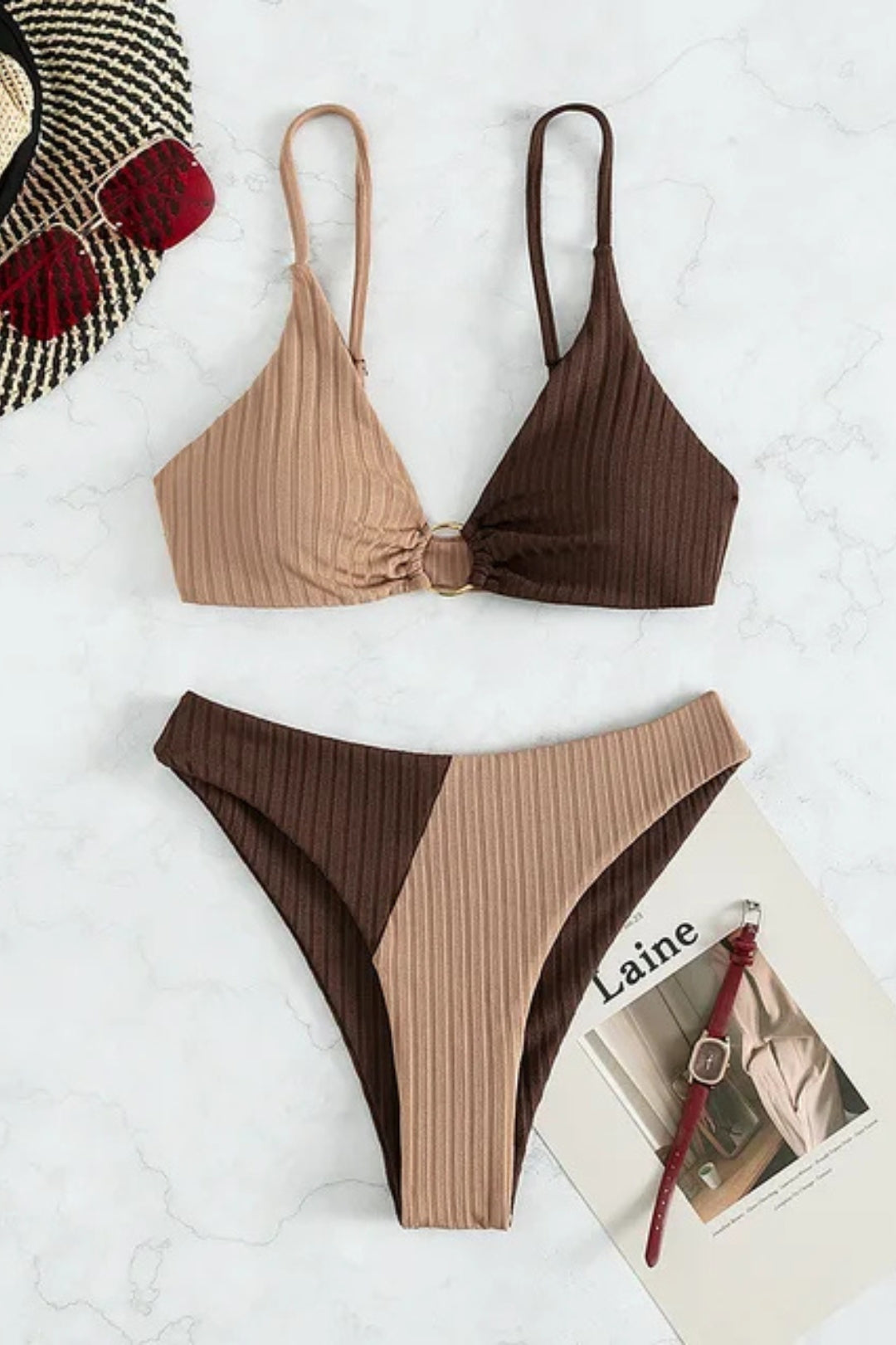 Élise - Bikini Dam Badkläder Trendig Color Block med Främre Ring och Utsvängd Botten