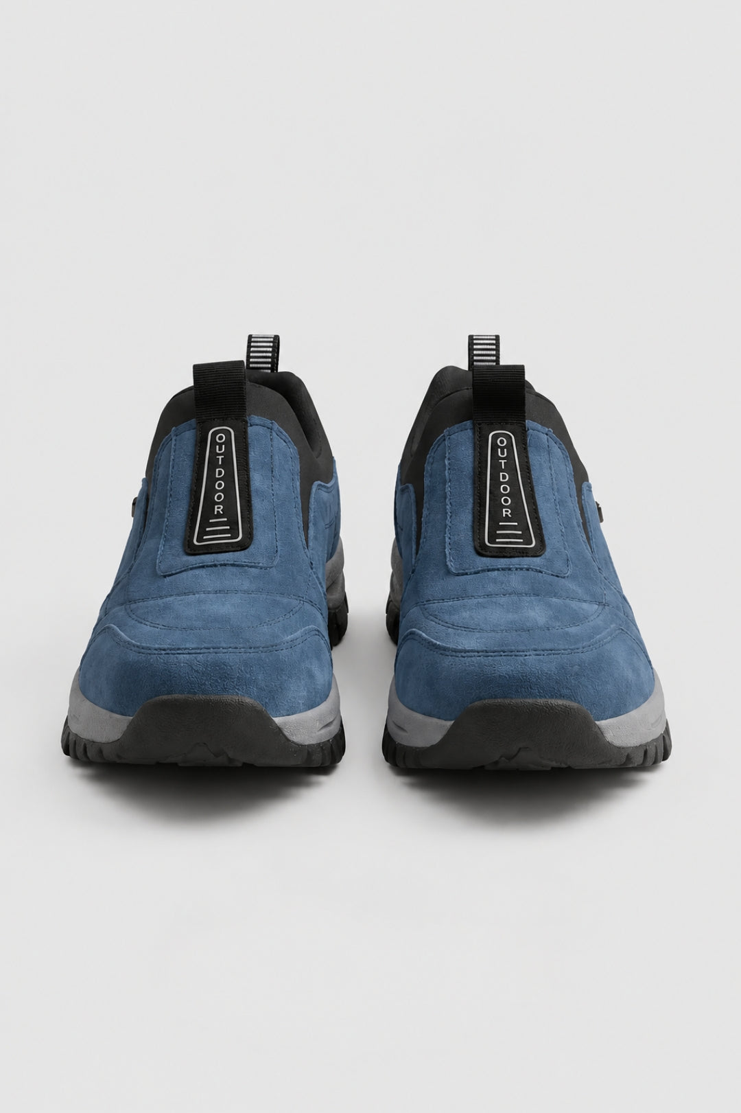 Blå slip-on-vandringsskor med robust sula och praktiska hälöglor