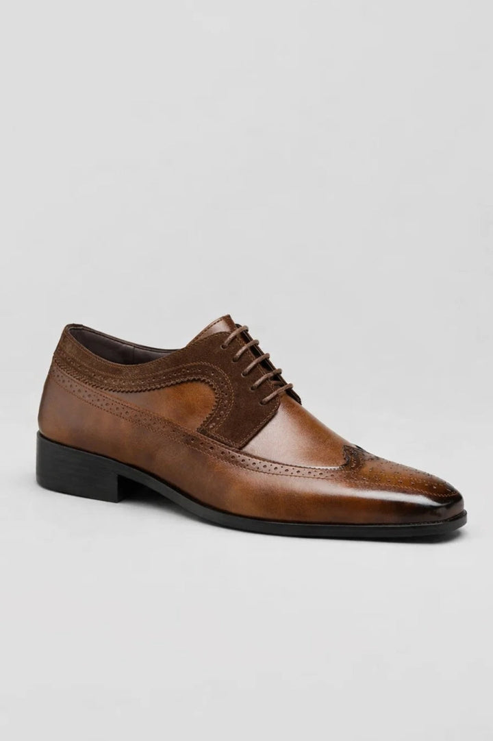 Herrskor - Derby med snörning, blommig tå och brogue-detaljer | Chic
