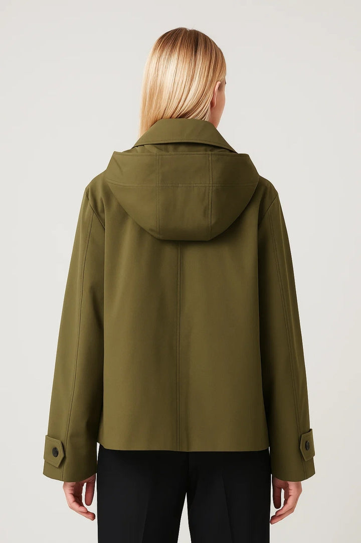 Kort jacka för damer | minimalistisk | strukturerad huva för hösten