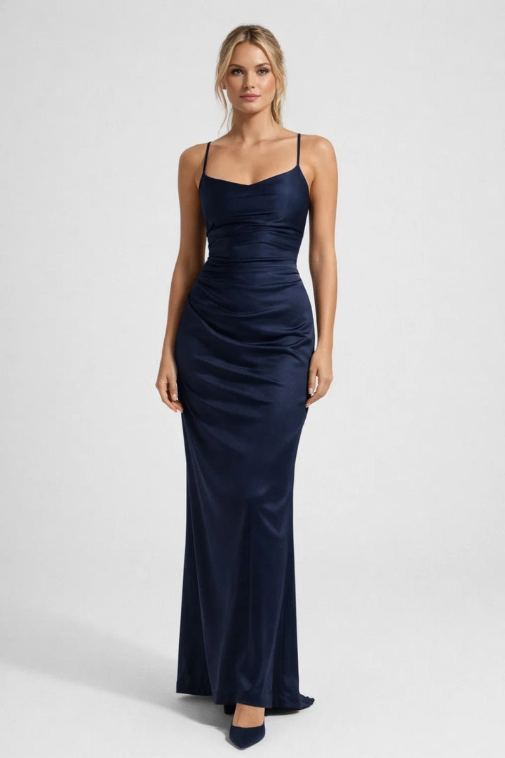 Lång klänning för damer | Elegant outfit | Snörning i ryggen för sommaren