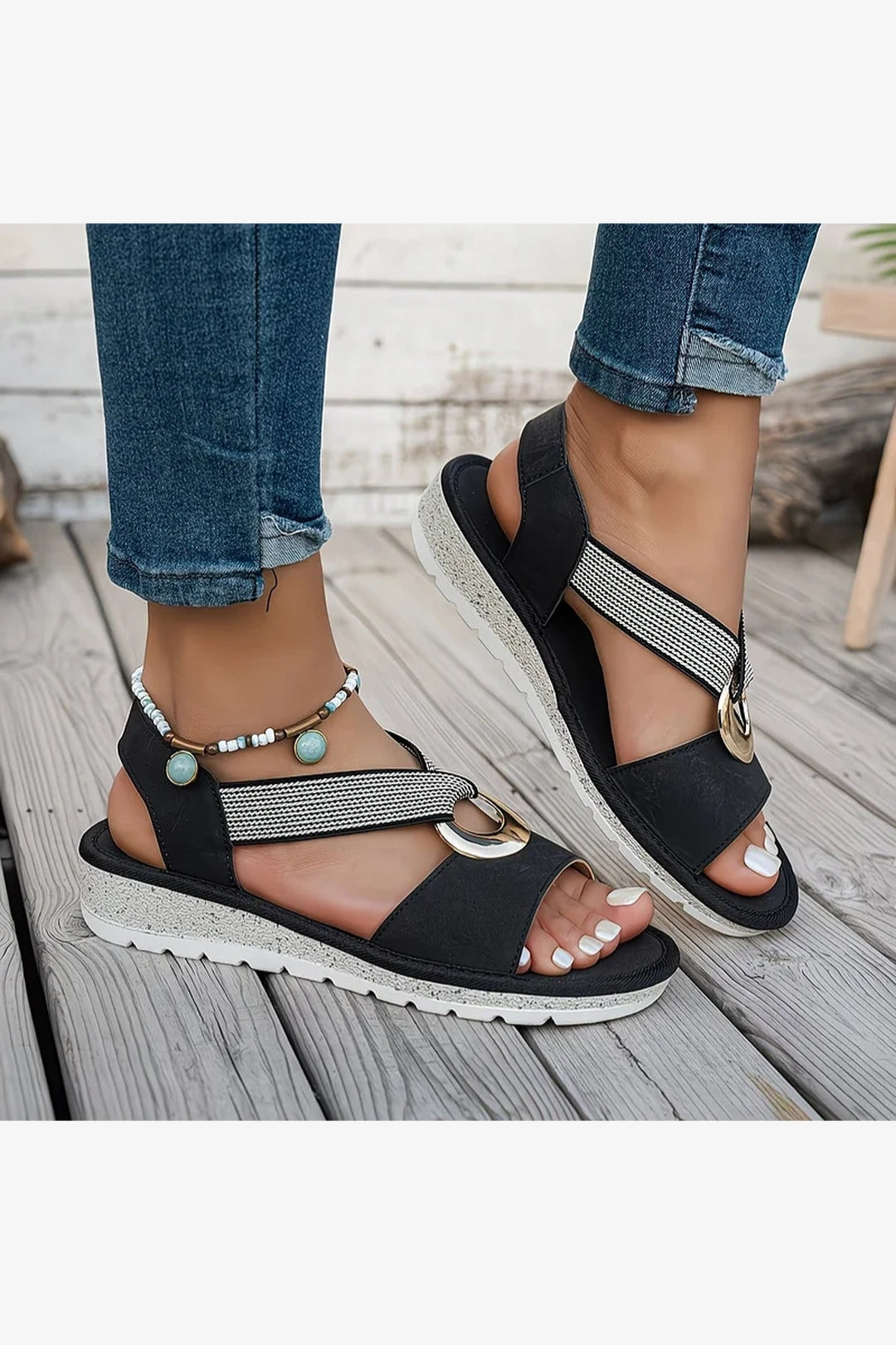 Marlenia | Platta Sandaler Med Metallspänne
