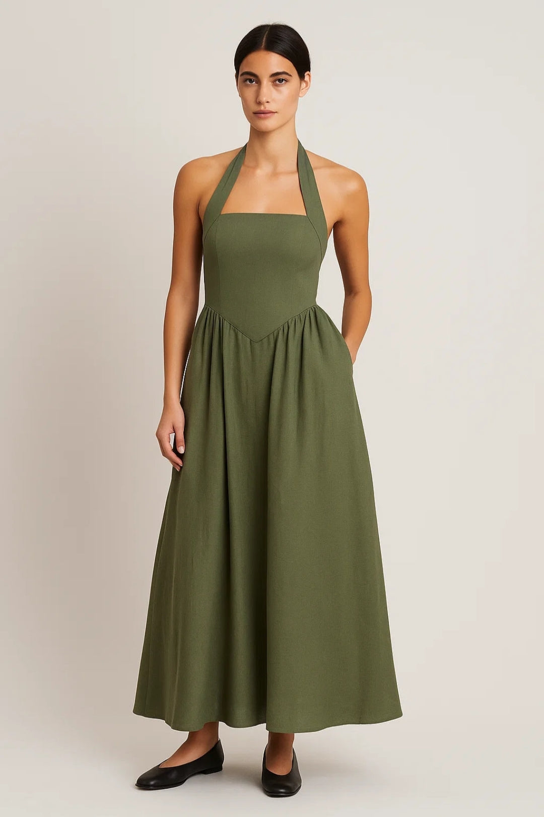 Maxiklänning för dam – halterneck, fyrkantig halsringning, utställd kjol, rygglös | Elegant