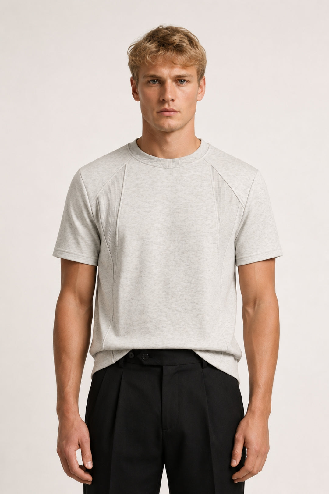 T-Shirt Herr - Sportig Skärning Med Detaljerad Söm | Modern
