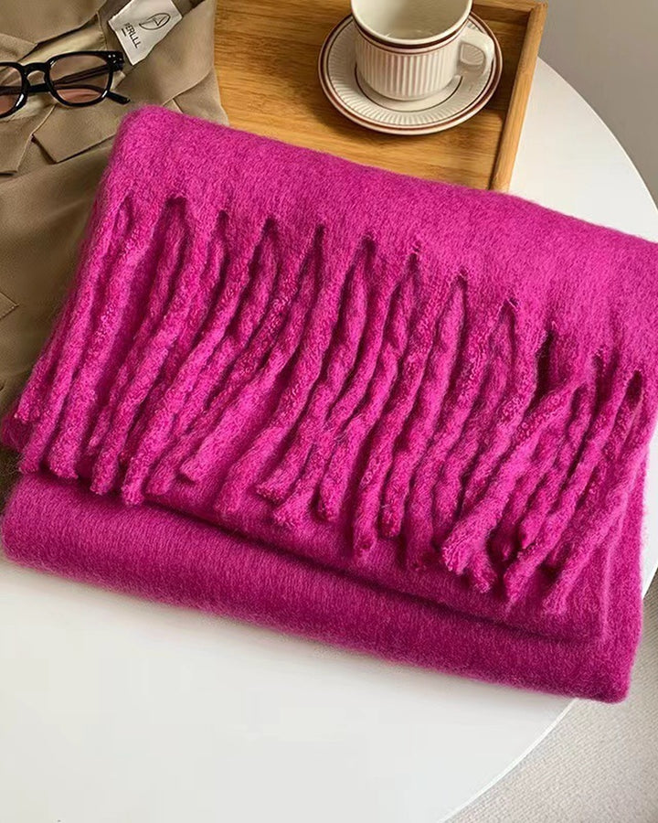 Fluffig halsduk dam i cerise