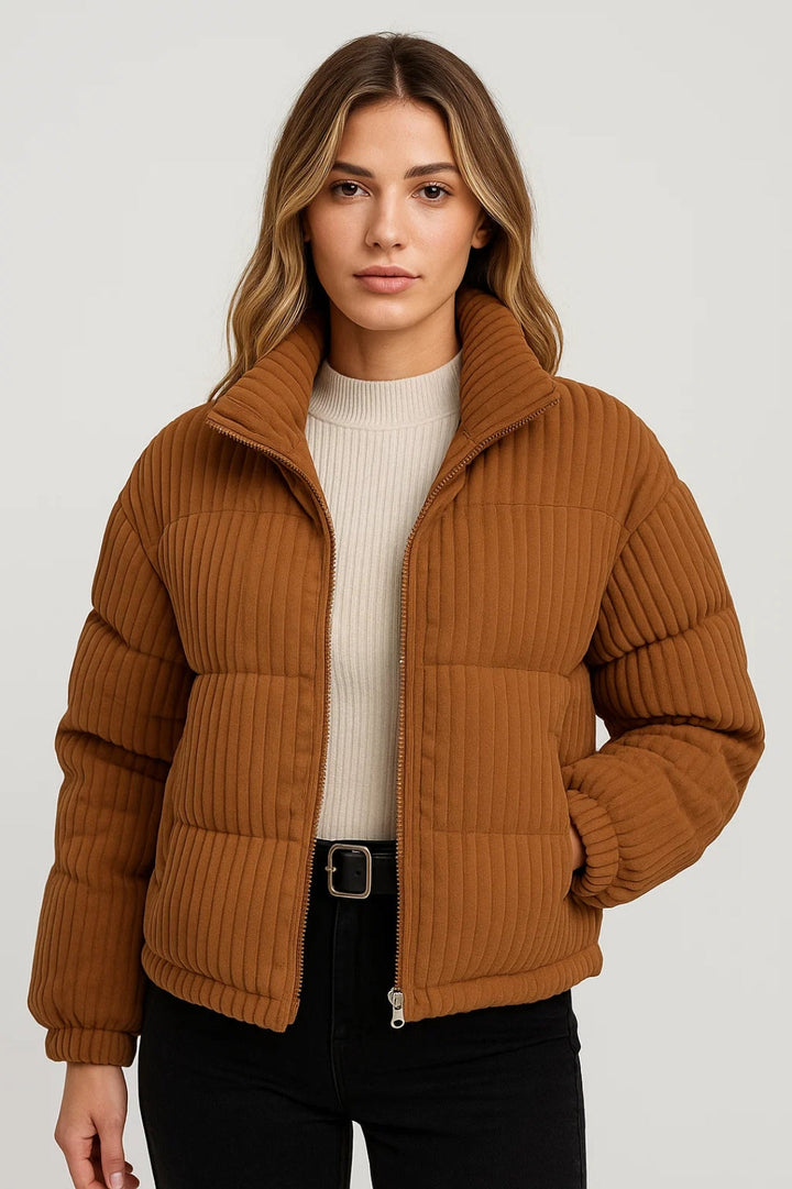 Kort pufferjack | Damjacka med ribbstruktur | Varm och trendig